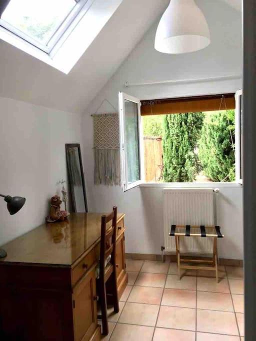 «  La Petite Maison » ....Des Grands Espaces... Saint-Maur-des-Fossés Eksteriør billede