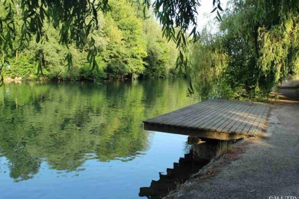 «  La Petite Maison » ....Des Grands Espaces... Saint-Maur-des-Fossés Eksteriør billede