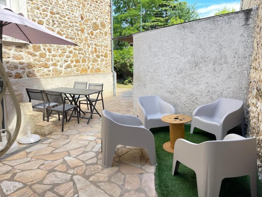 «  La Petite Maison » ....Des Grands Espaces... Saint-Maur-des-Fossés Eksteriør billede